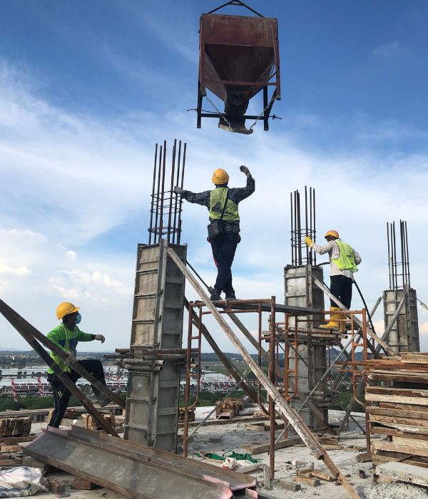 Metrix Builders team on active job site